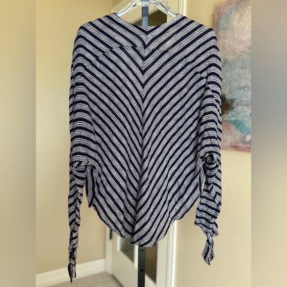 Free People Morning Stripe Dolman Tie Sleeve Top Navy White XS Boho Pocket - Picture 6 of 6